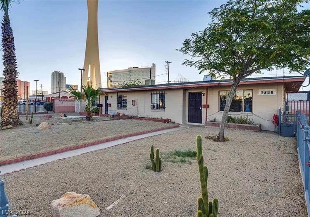 1902 Weldon Place Las Vegas NV 89104