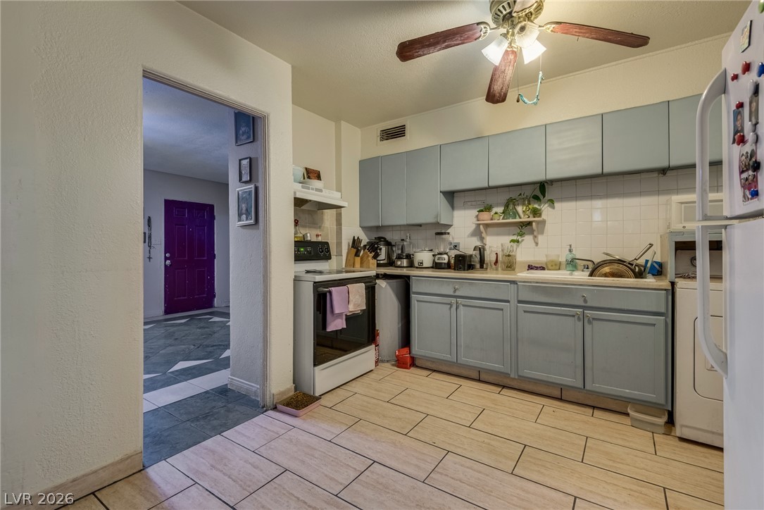1902 Weldon Place Las Vegas NV 89104
