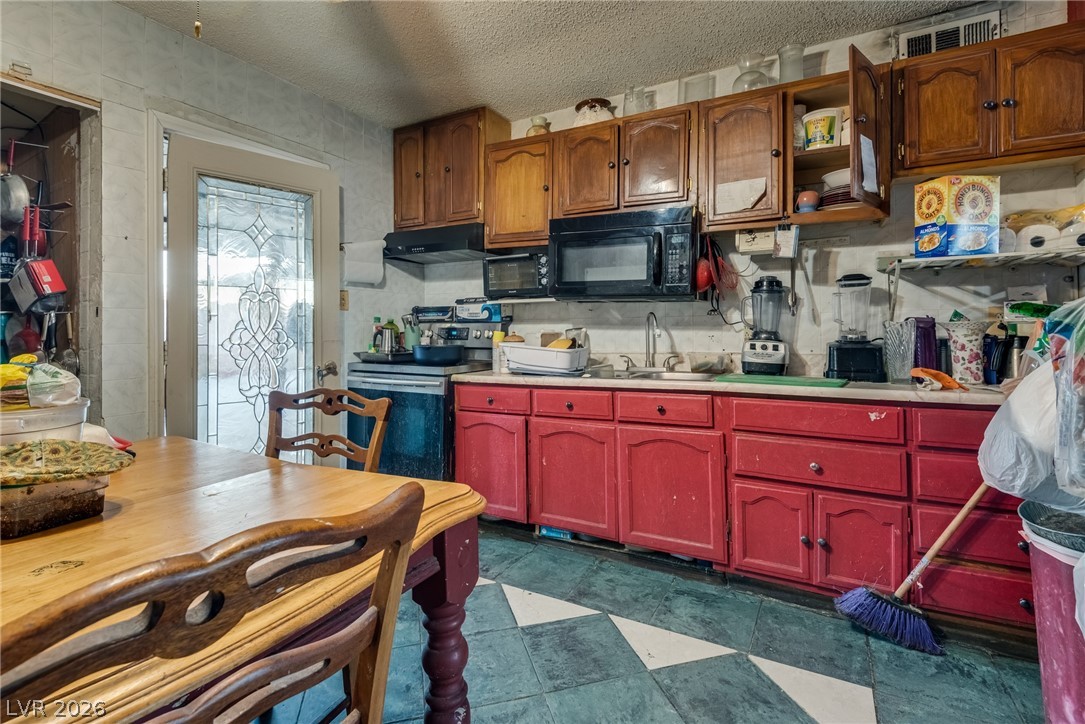 1902 Weldon Place Las Vegas NV 89104