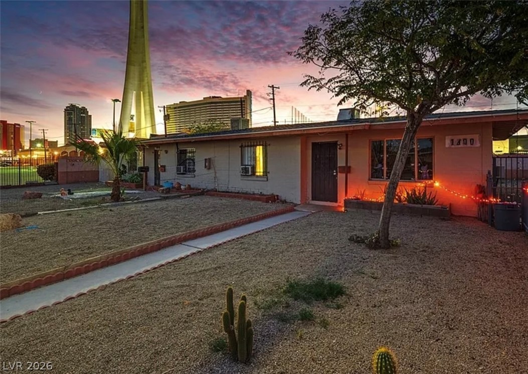 1902 Weldon Place Las Vegas NV 89104