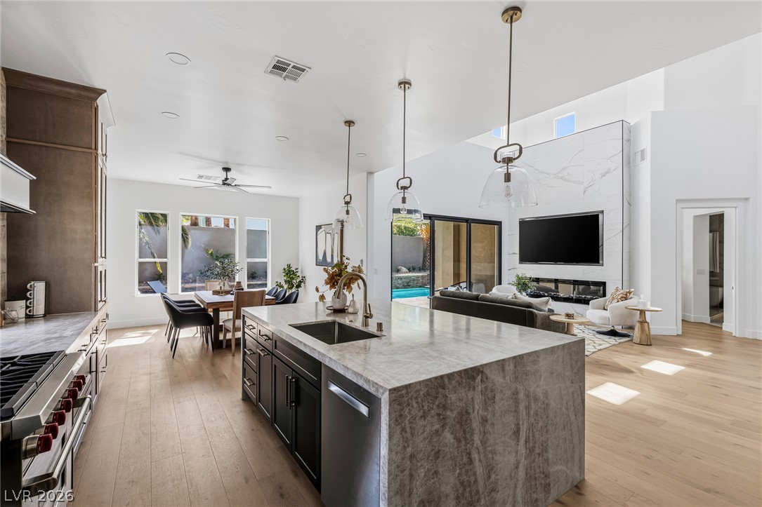 420 Pinnacle Heights Lane Las Vegas NV 89144