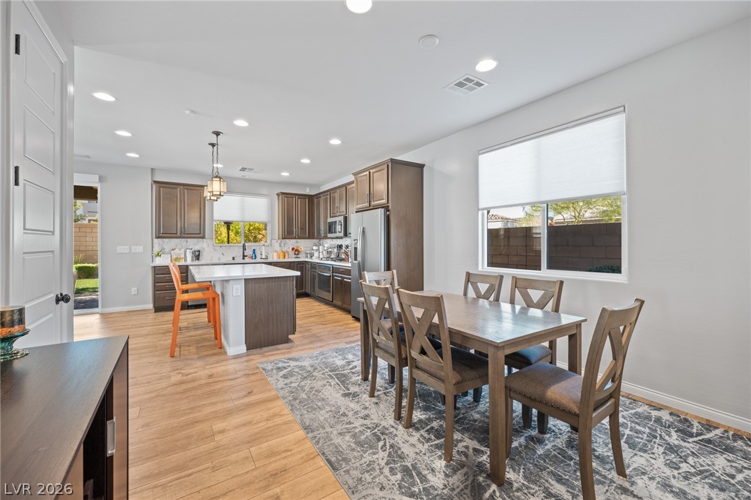 9163 Fairview Heights Street Las Vegas NV 89113