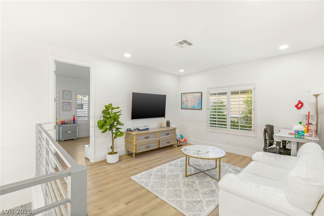 712 Proud Eagle Lane Las Vegas NV 89144