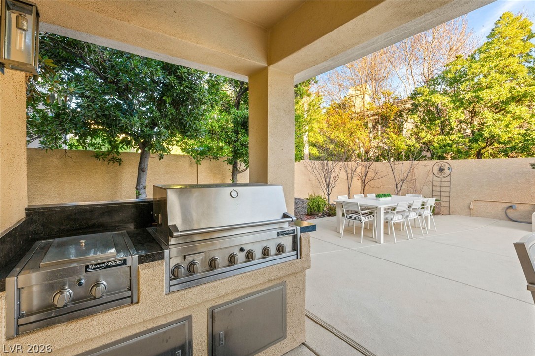 712 Proud Eagle Lane Las Vegas NV 89144