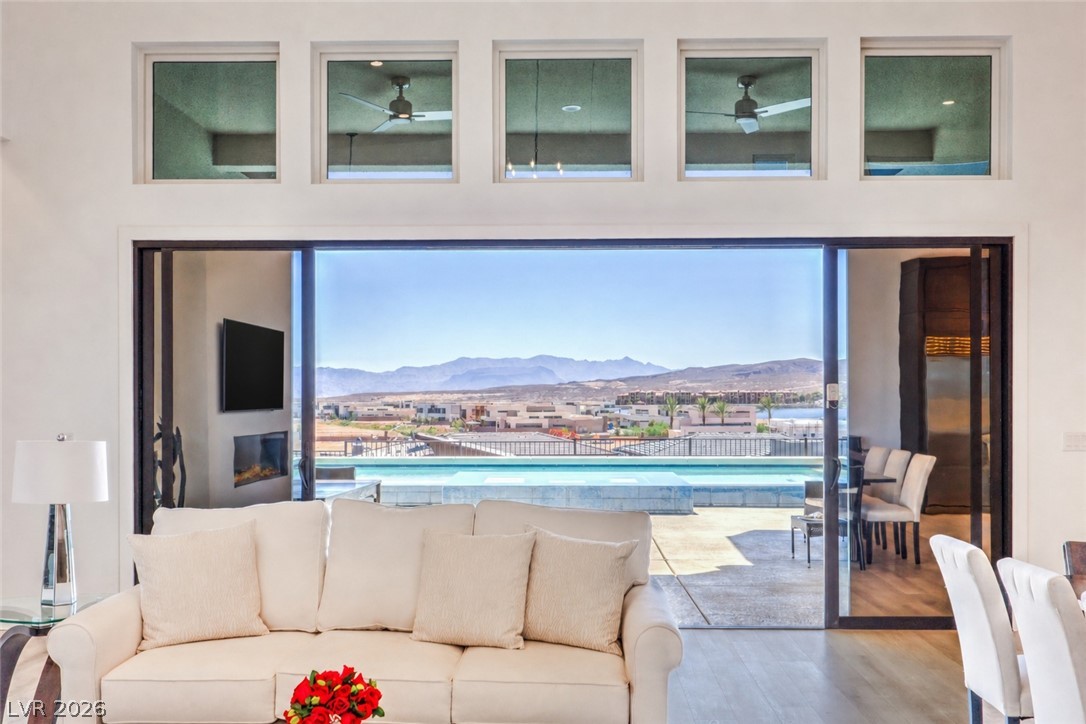 168 Tre Pietre Street Henderson NV 89011