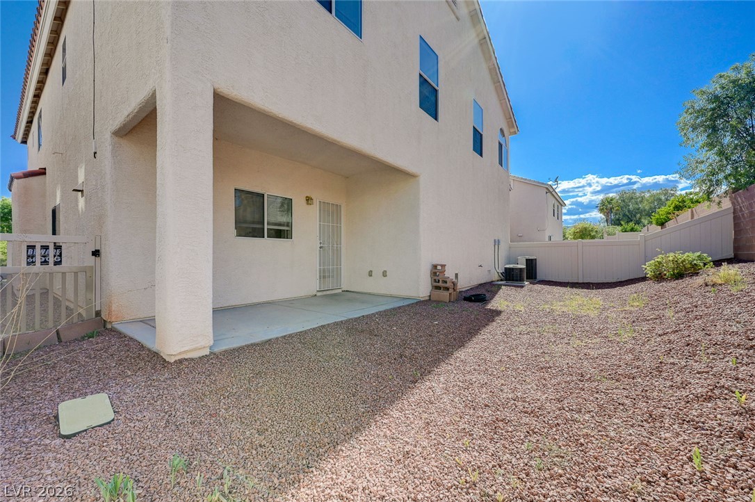 9004 Snowtrack Avenue Las Vegas NV 89149
