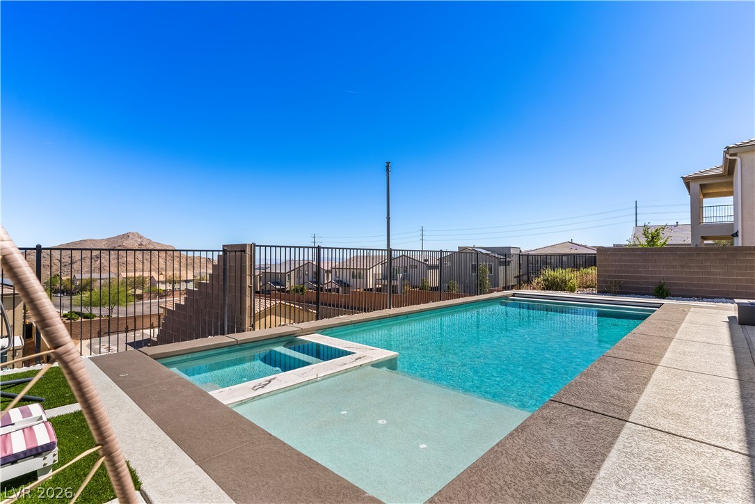 4504 Amazing View Street Las Vegas NV 89129