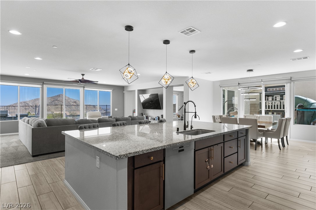 4504 Amazing View Street Las Vegas NV 89129