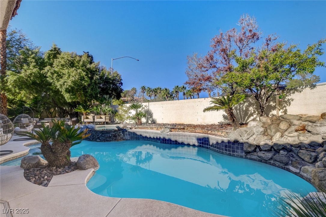 8712 Beckett Ridge Avenue Las Vegas NV 89149