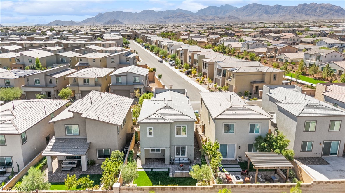 8910 Sasquatch Run Avenue Las Vegas NV 89166
