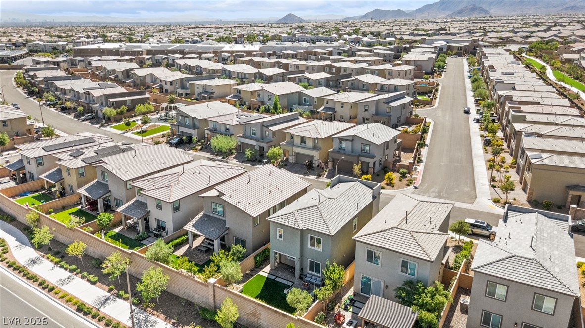 8910 Sasquatch Run Avenue Las Vegas NV 89166