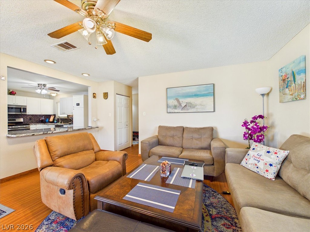 7824 Ducharme Avenue Las Vegas NV 89145