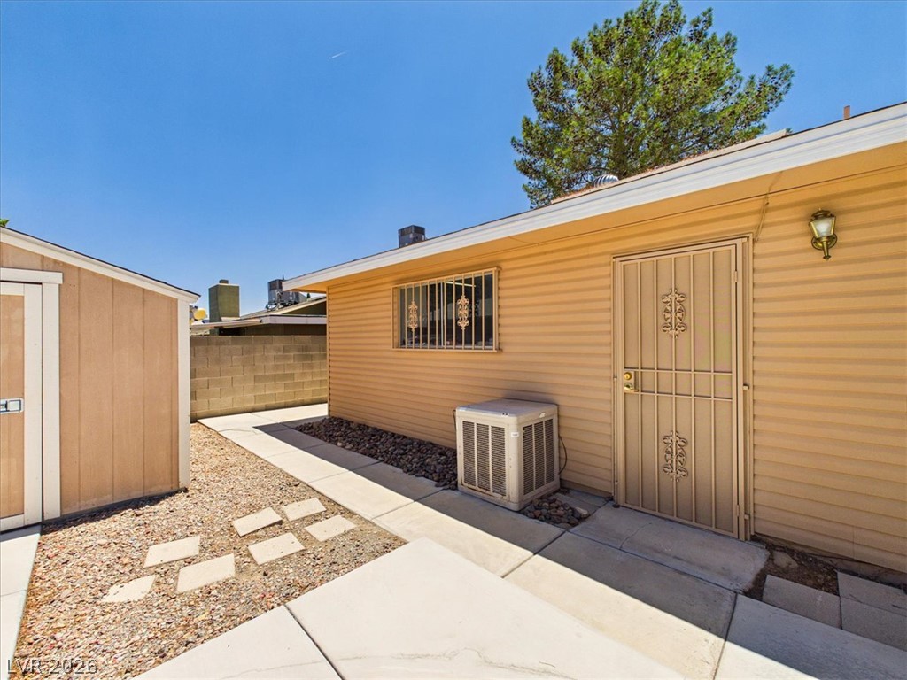 7824 Ducharme Avenue Las Vegas NV 89145