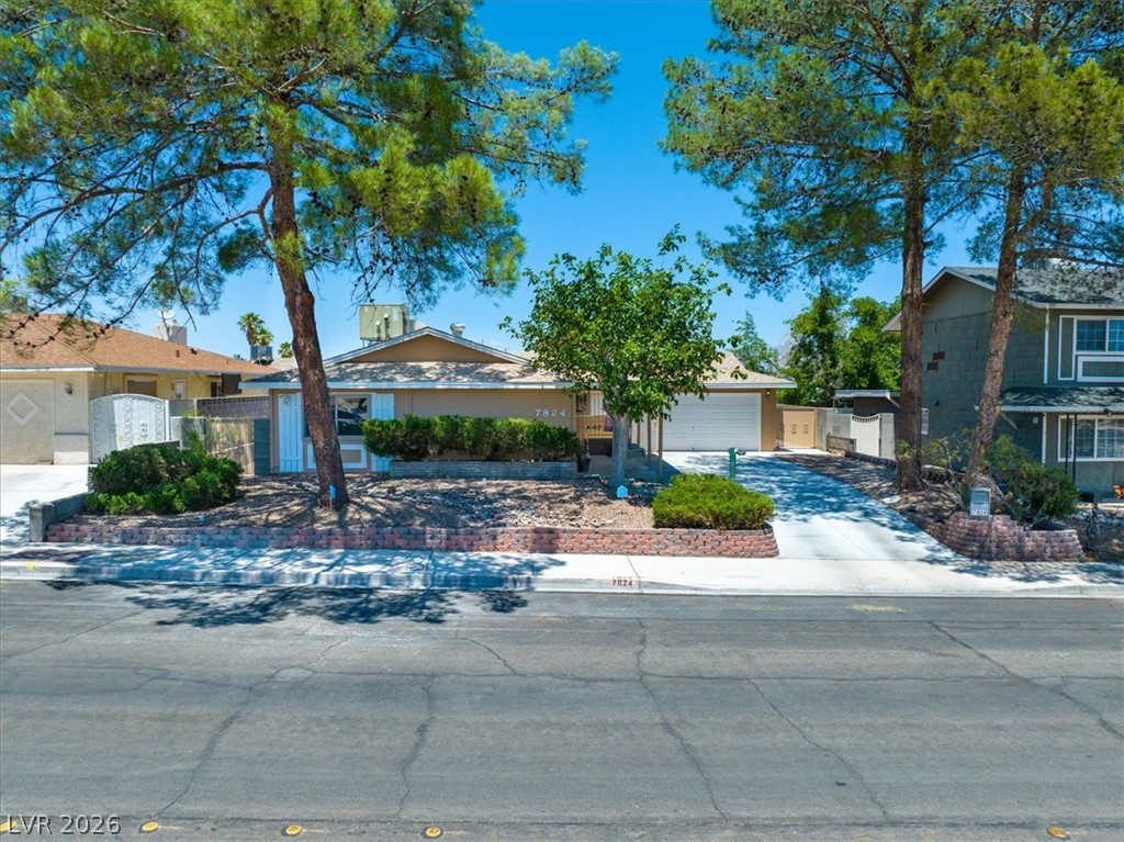 7824 Ducharme Avenue Las Vegas NV 89145