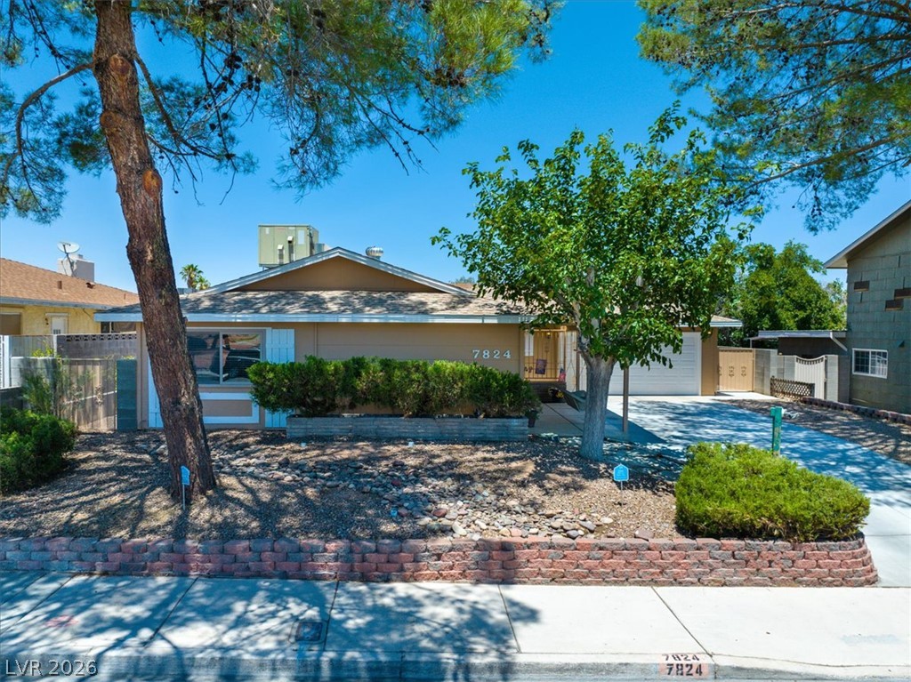 7824 Ducharme Avenue Las Vegas NV 89145