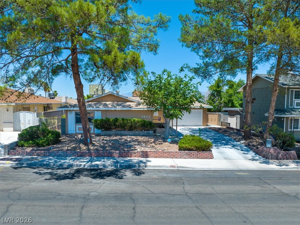 7824 Ducharme Avenue Las Vegas NV 89145