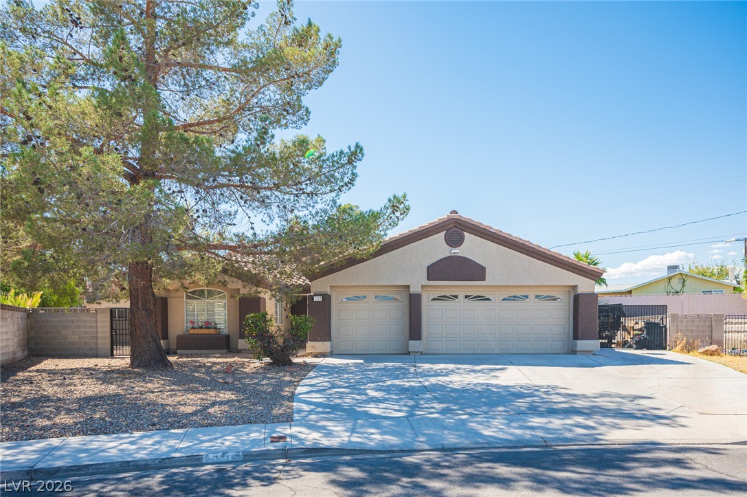 5717 Compton Drive Las Vegas NV 89108