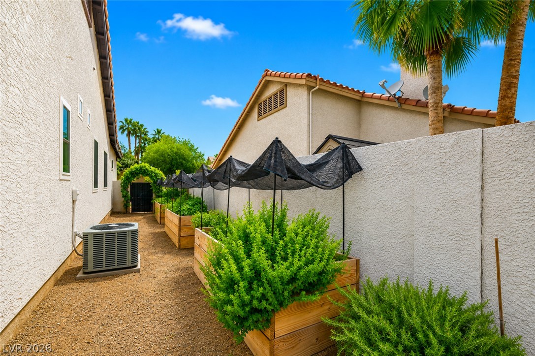1516 Castle Wall Street Las Vegas NV 89117