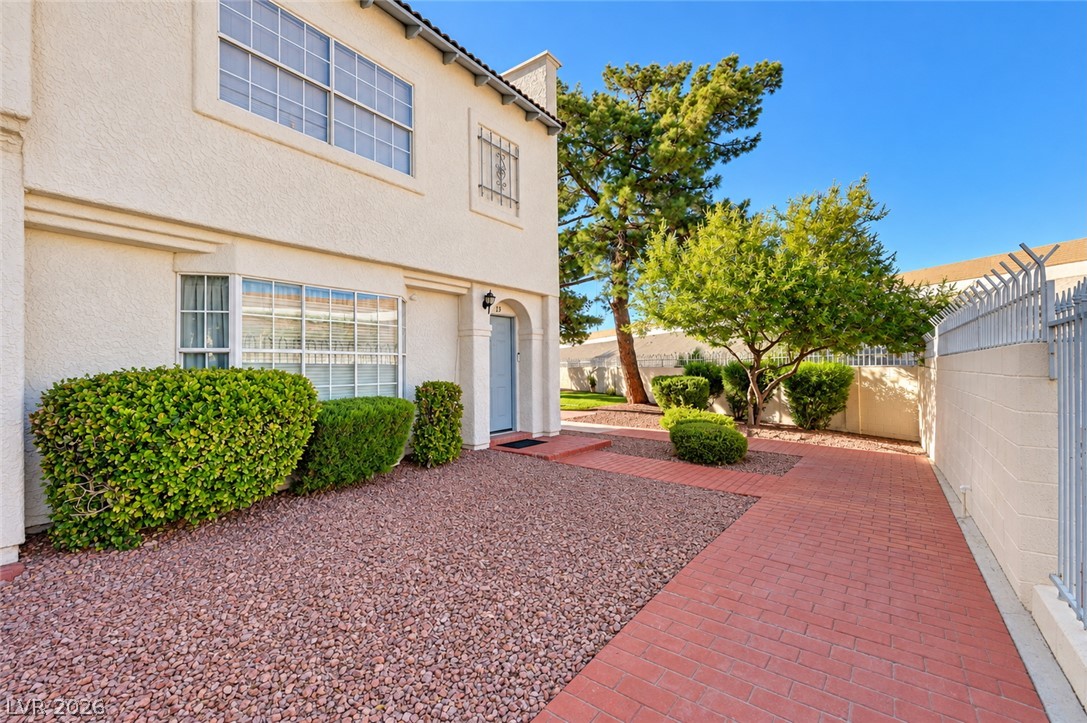 5383 Mountain Vista Street 13 Las Vegas NV 89120