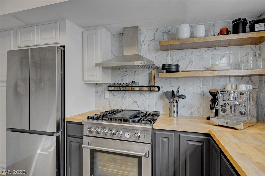 5383 Mountain Vista Street 13 Las Vegas NV 89120