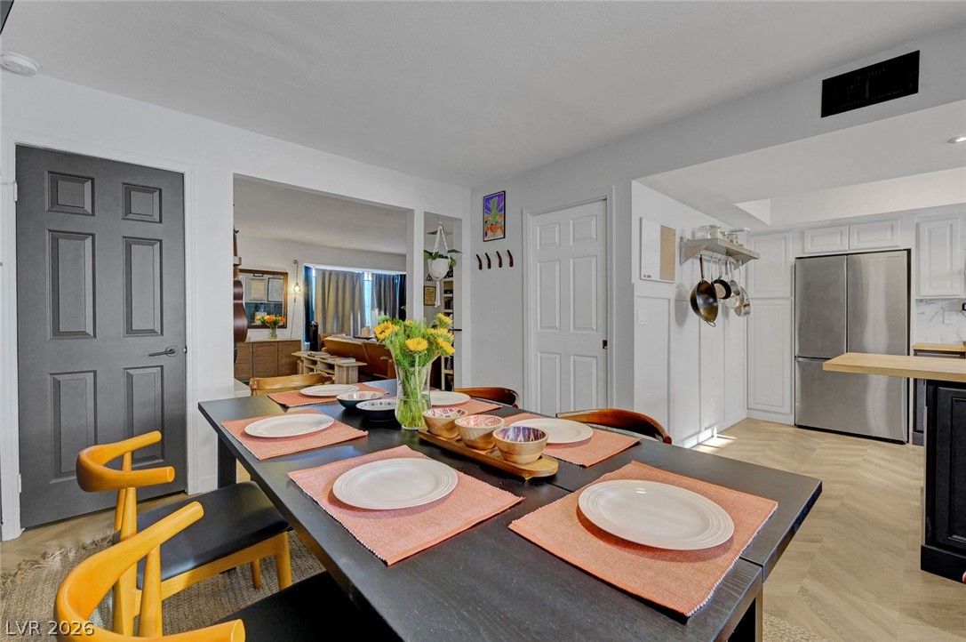 5383 Mountain Vista Street 13 Las Vegas NV 89120