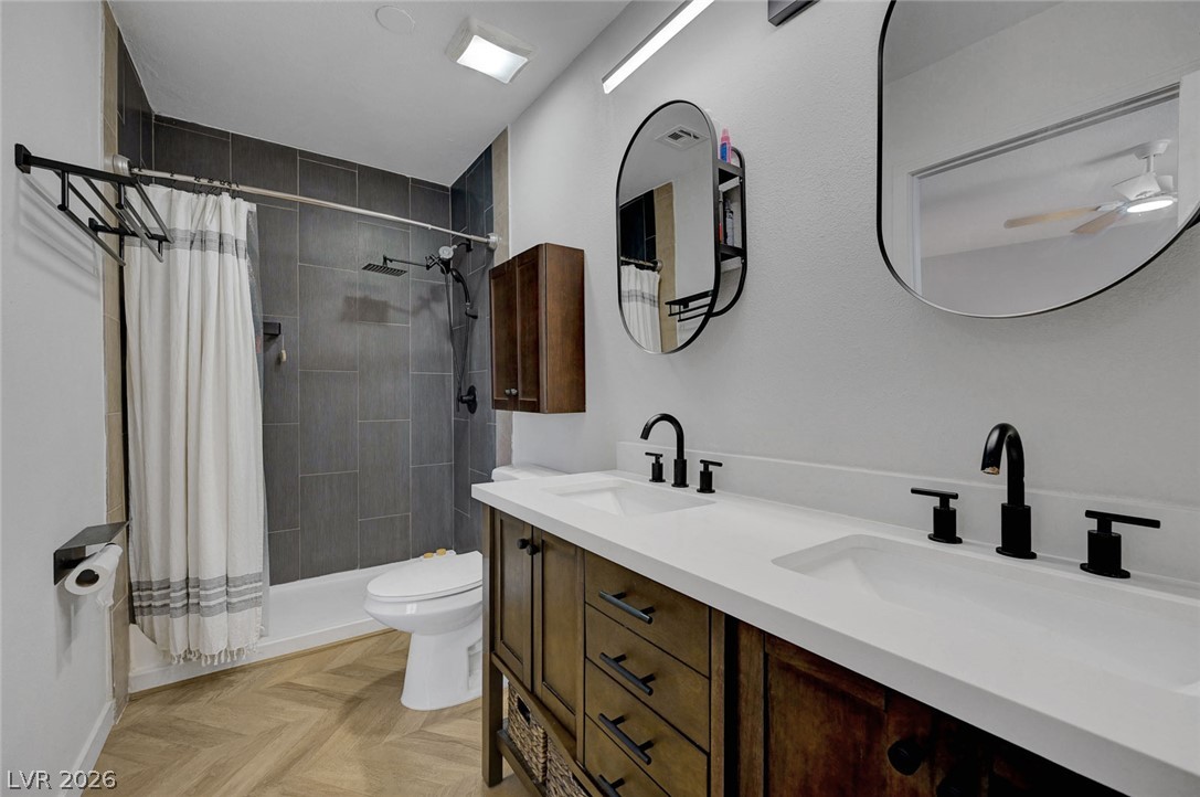 5383 Mountain Vista Street 13 Las Vegas NV 89120