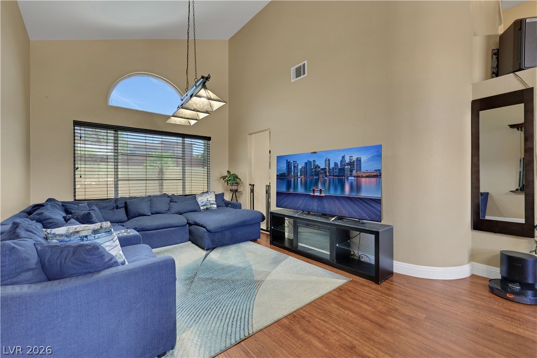 9229 Valador Avenue Las Vegas NV 89129