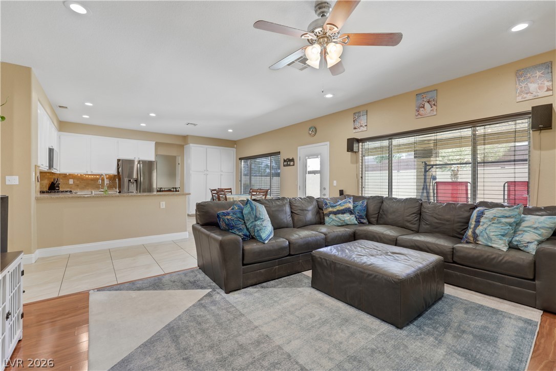 9229 Valador Avenue Las Vegas NV 89129