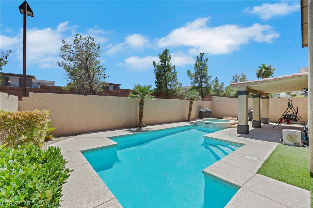 9229 Valador Avenue Las Vegas NV 89129