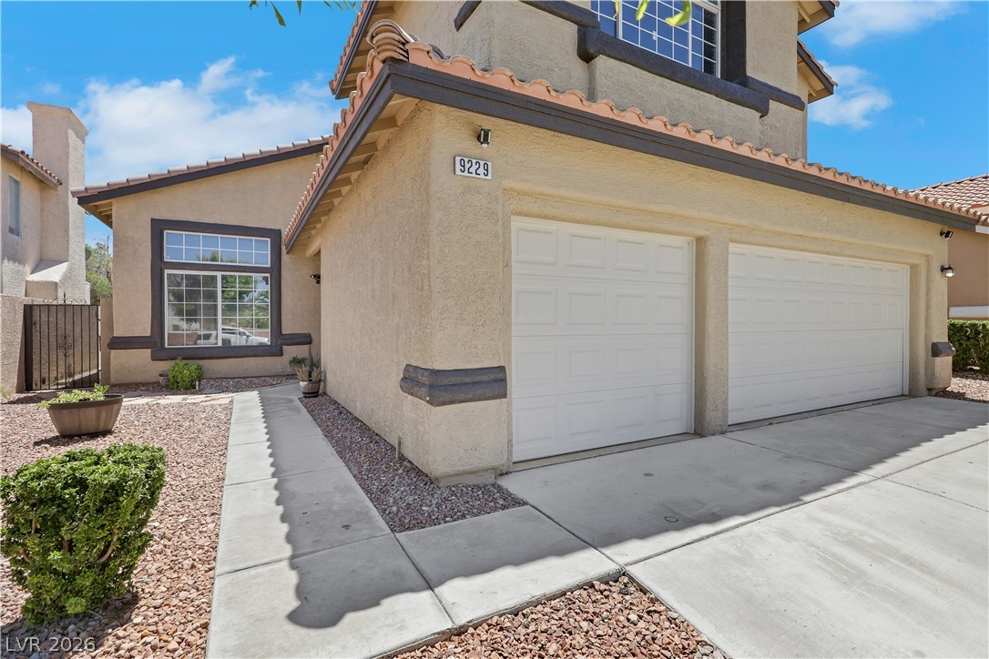 9229 Valador Avenue Las Vegas NV 89129