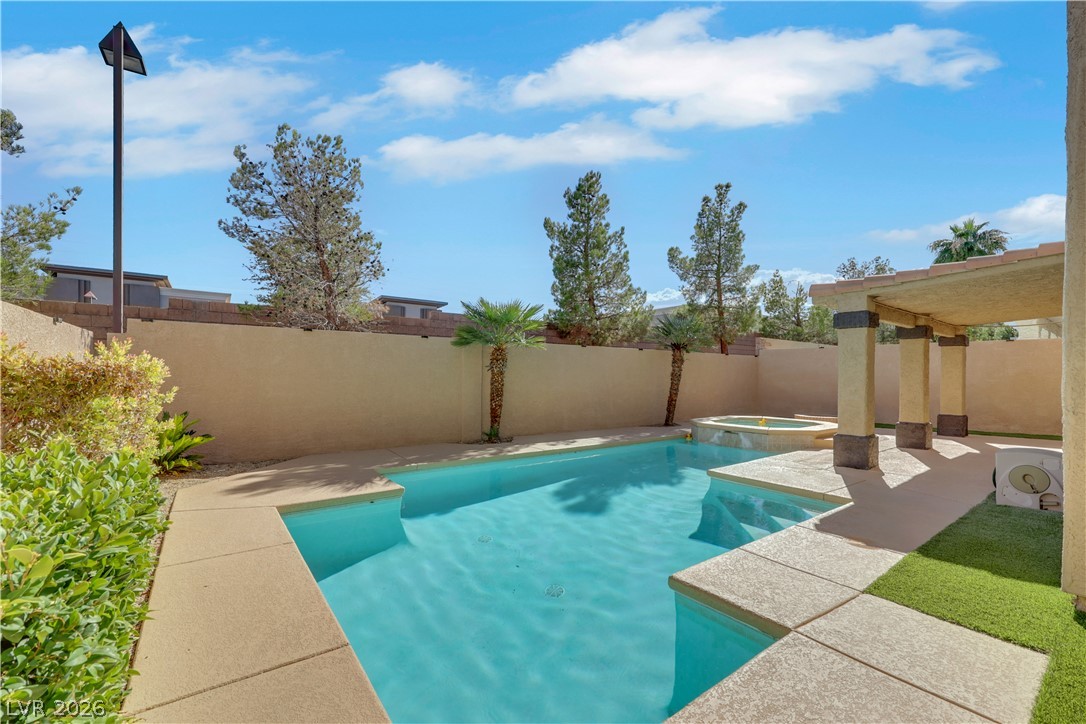 9229 Valador Avenue Las Vegas NV 89129