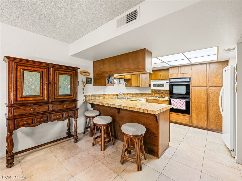 3422 Kensbrook Street Las Vegas NV 89121