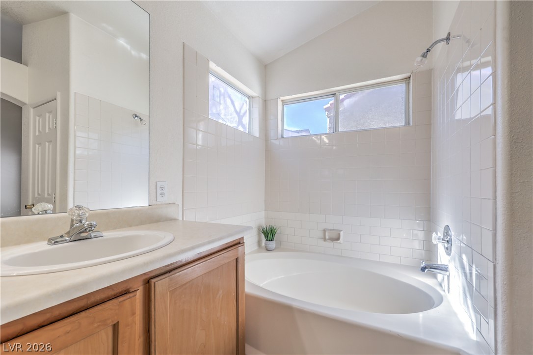 8433 Cinnamon Hill Avenue Las Vegas NV 89129