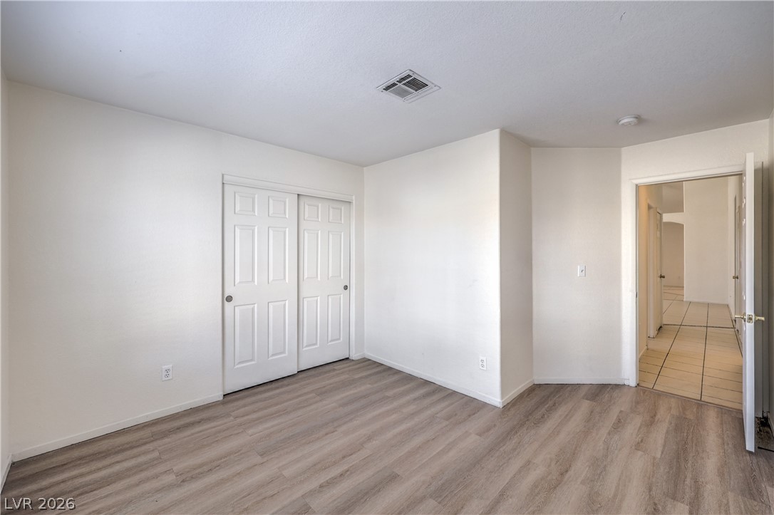 8433 Cinnamon Hill Avenue Las Vegas NV 89129