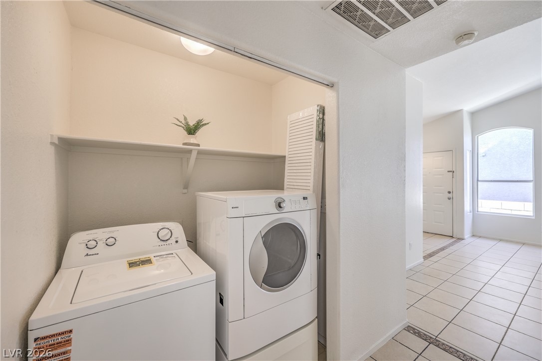 8433 Cinnamon Hill Avenue Las Vegas NV 89129