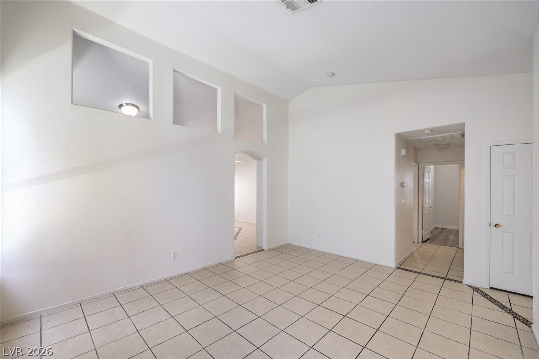 8433 Cinnamon Hill Avenue Las Vegas NV 89129