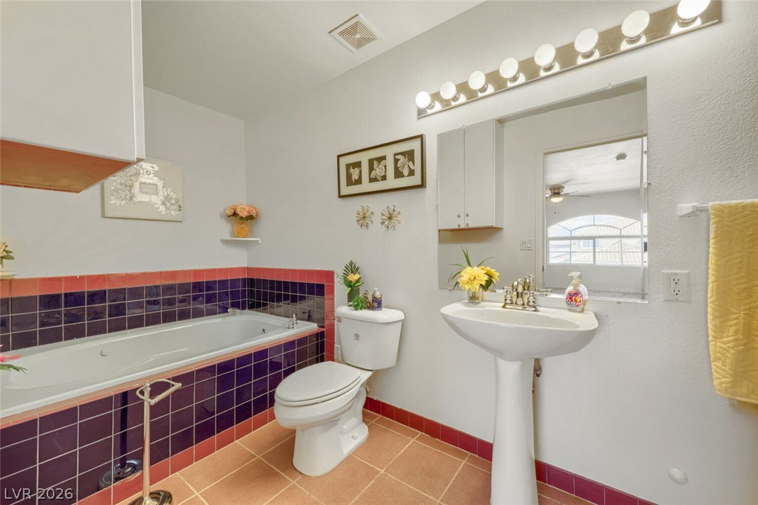 9133 Sapphire Ridge Avenue Las Vegas NV 89129
