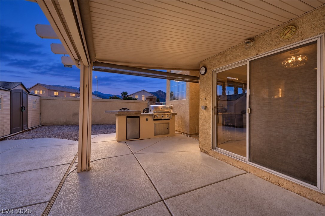 9133 Sapphire Ridge Avenue Las Vegas NV 89129