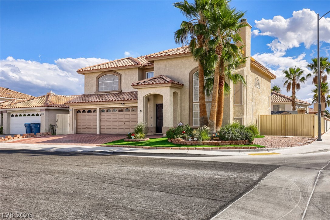 9133 Sapphire Ridge Avenue Las Vegas NV 89129