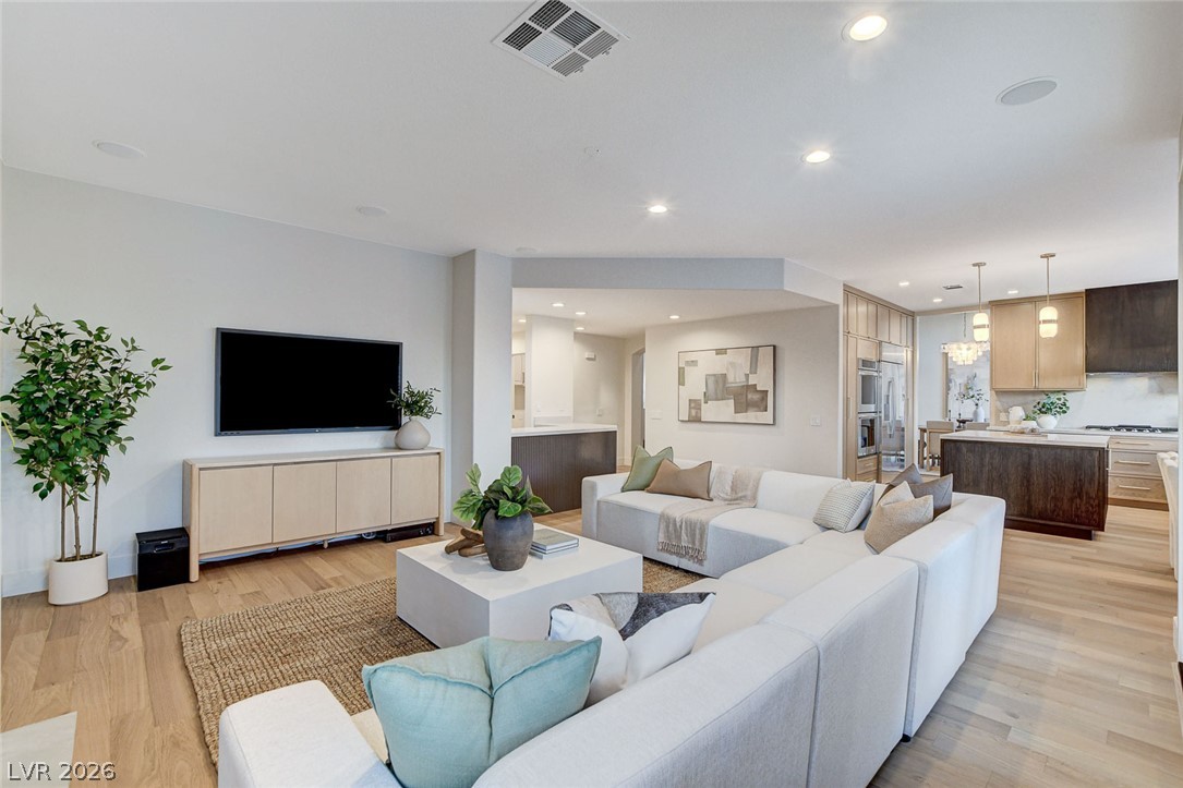 1929 Gleneagles Court Henderson NV 89074