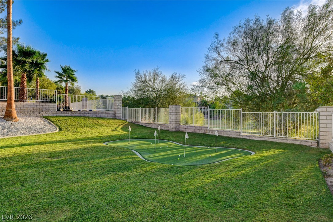 1929 Gleneagles Court Henderson NV 89074