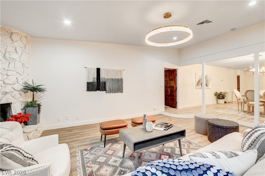 2100 Plaza Del Padre Las Vegas NV 89102