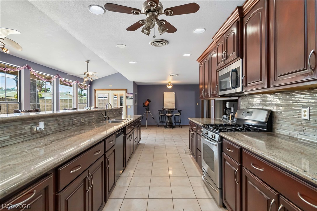 1727 Cherokee Lane Las Vegas NV 89169