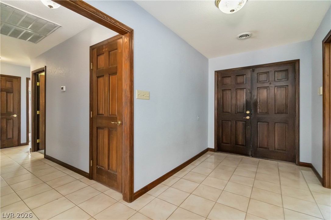 1727 Cherokee Lane Las Vegas NV 89169