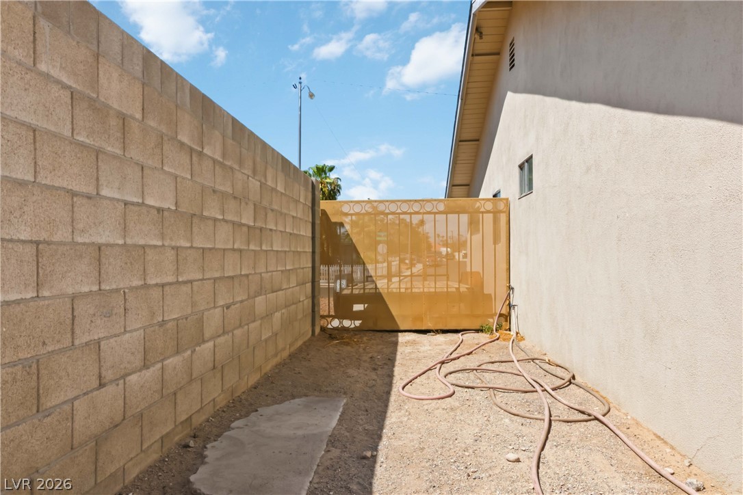 1727 Cherokee Lane Las Vegas NV 89169