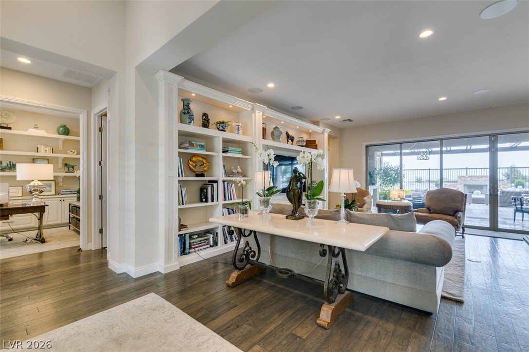 6842 Regency Crest Drive Las Vegas NV 89148