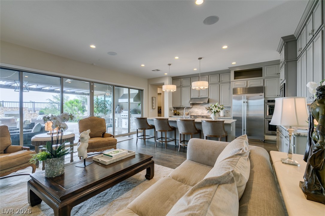 6842 Regency Crest Drive Las Vegas NV 89148