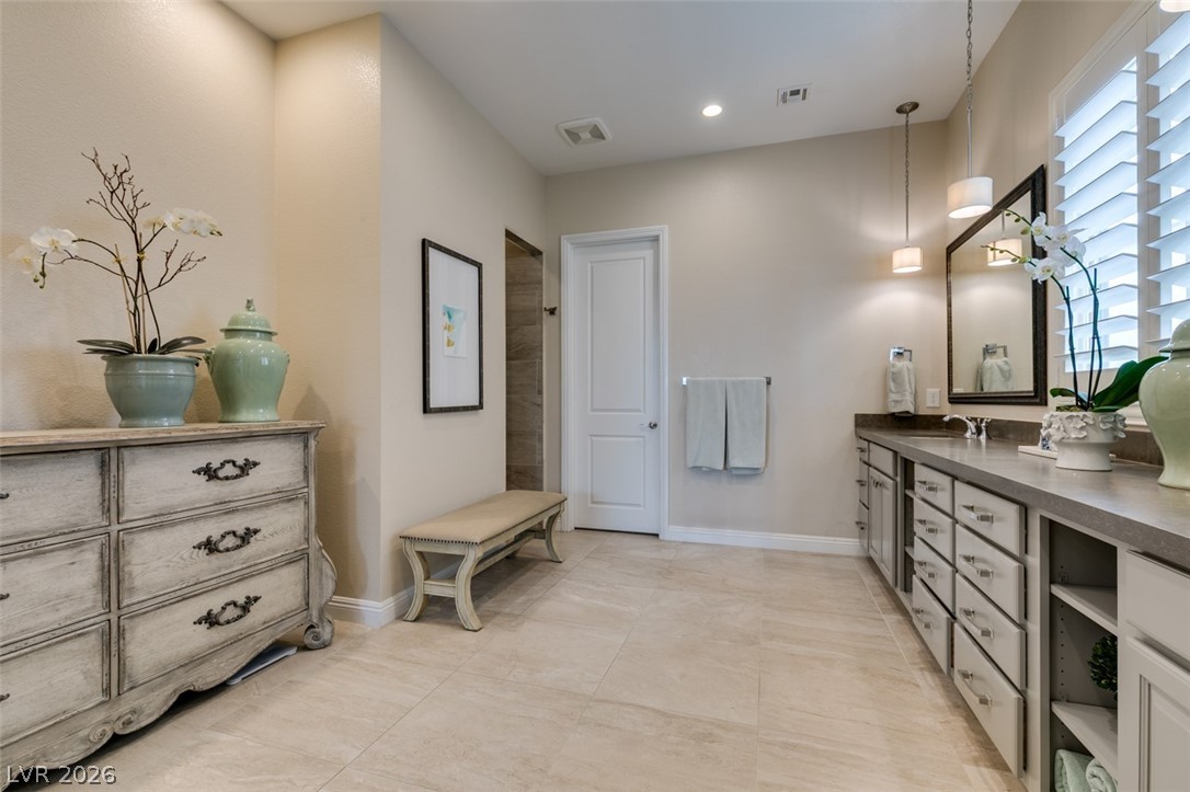 6842 Regency Crest Drive Las Vegas NV 89148