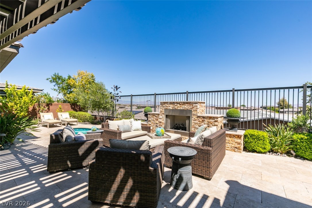6842 Regency Crest Drive Las Vegas NV 89148