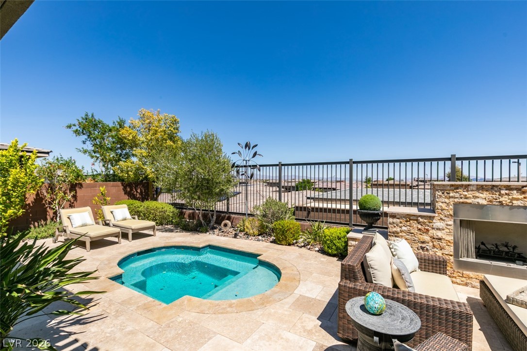 6842 Regency Crest Drive Las Vegas NV 89148